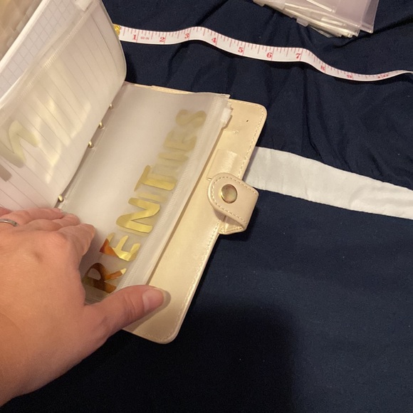 Ivory organizer with pockets for seats - Picture 3 of 3